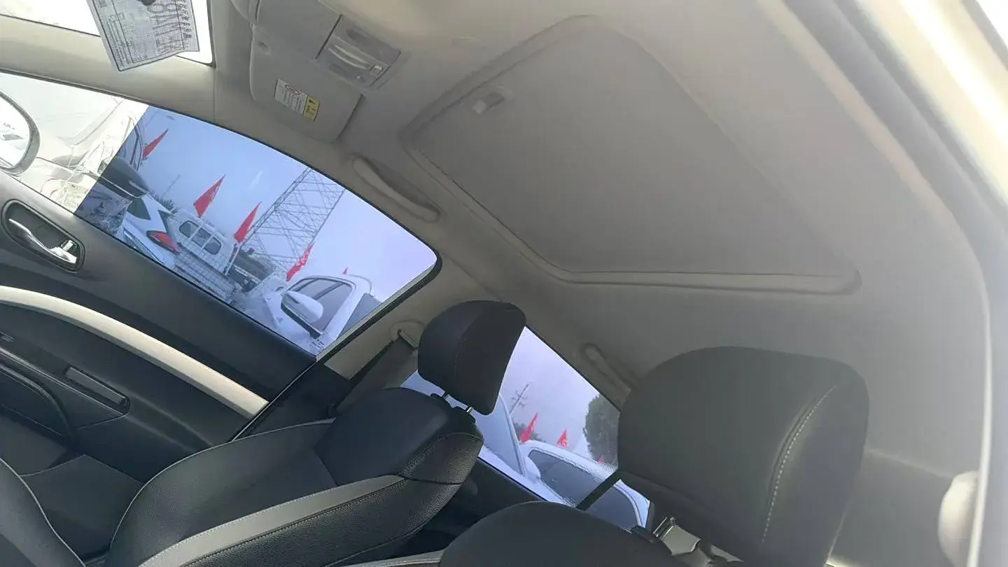 2021 KIA KX1 thumbnail 3