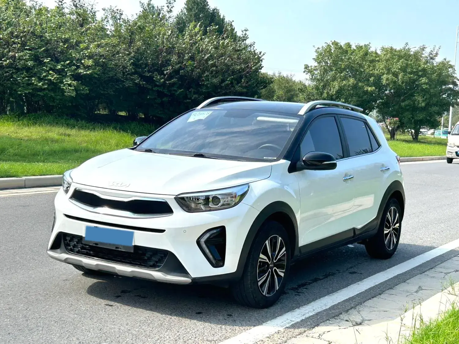 2021 KIA KX1 view 1