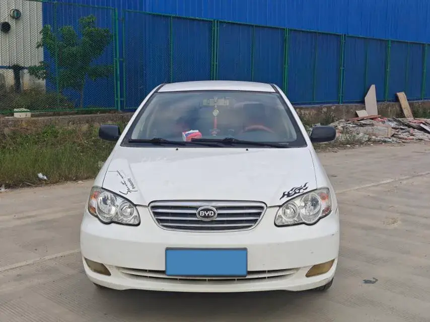 2013 BYD F3 thumbnail 3