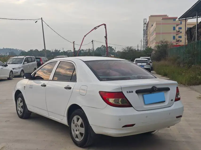 2013 BYD F3 thumbnail 4