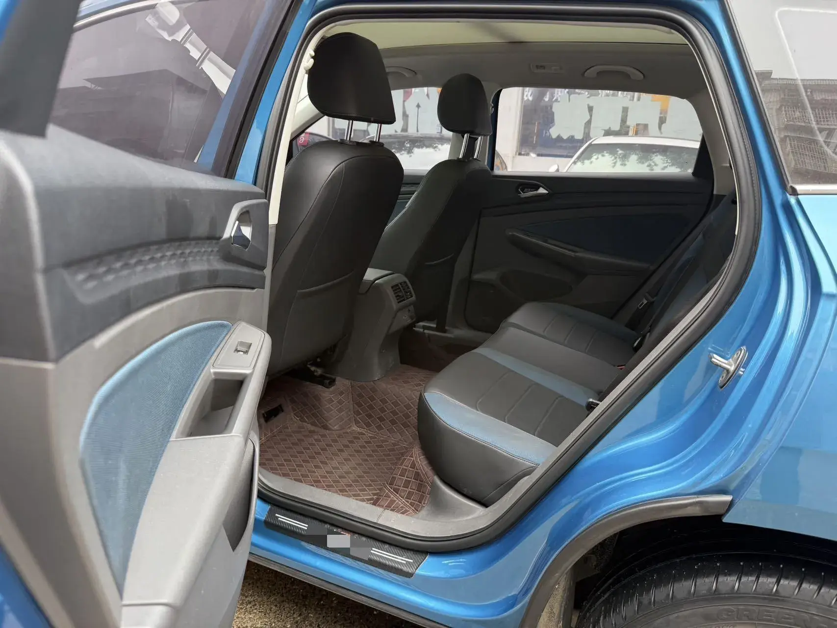 2020 JETTA VS7 thumbnail 3