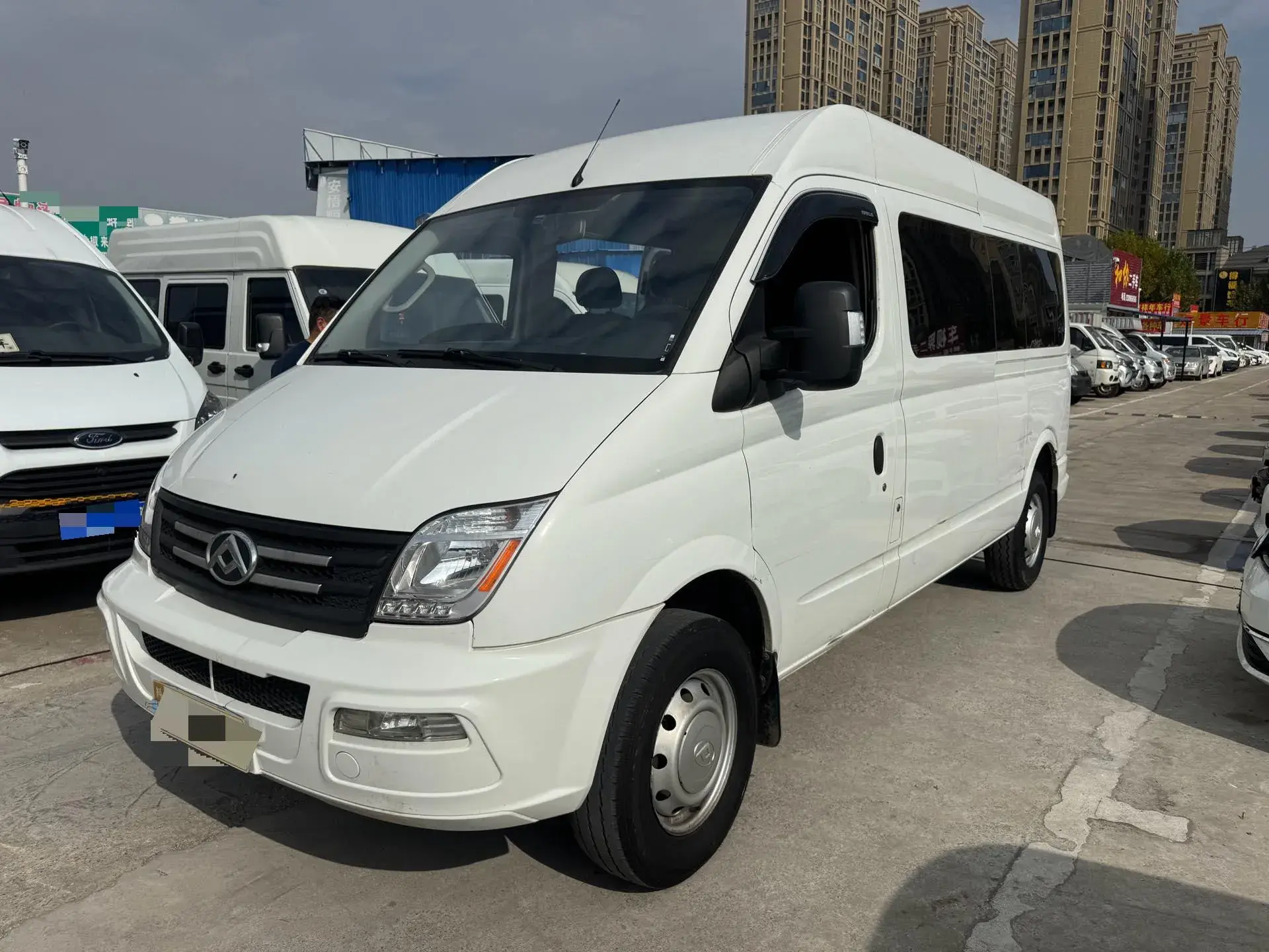2023 MAXUS XINTU view 1