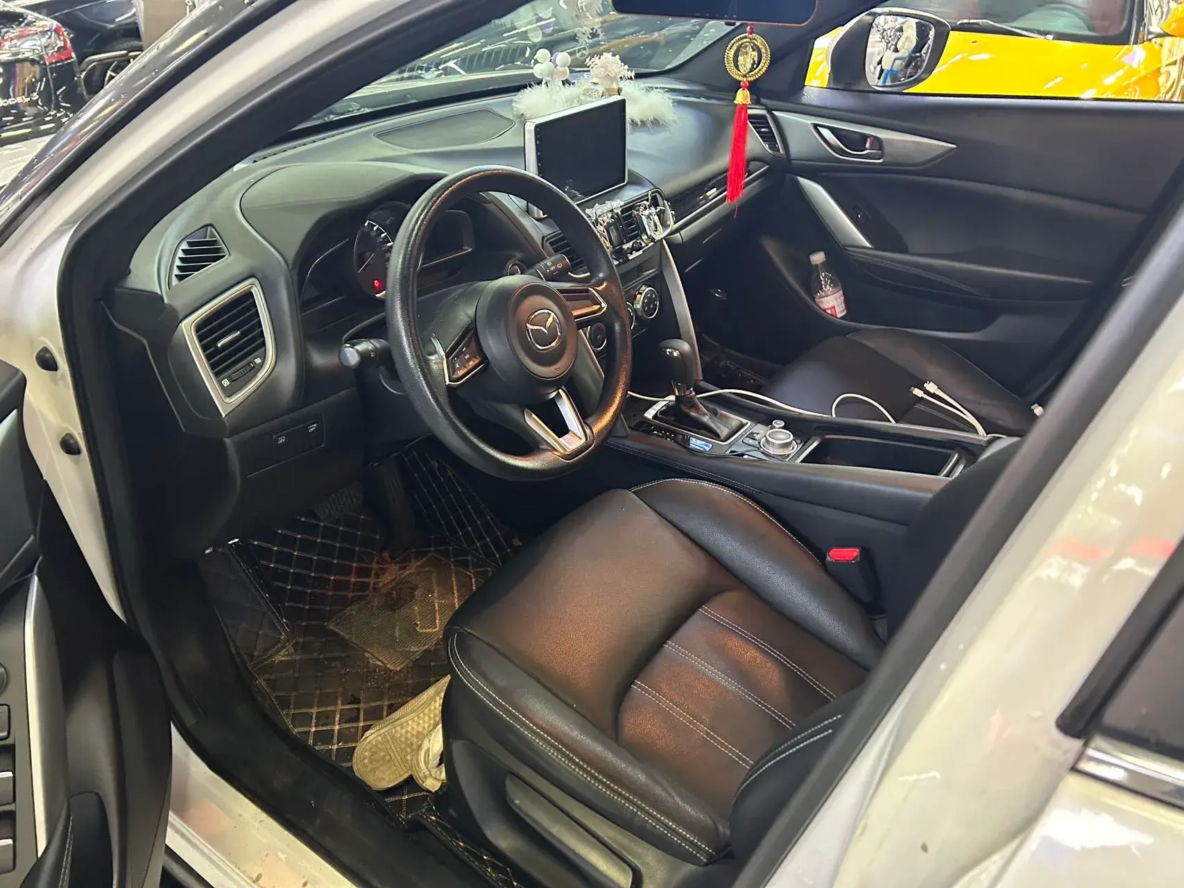 2018 MAZDA CX-4 thumbnail 3