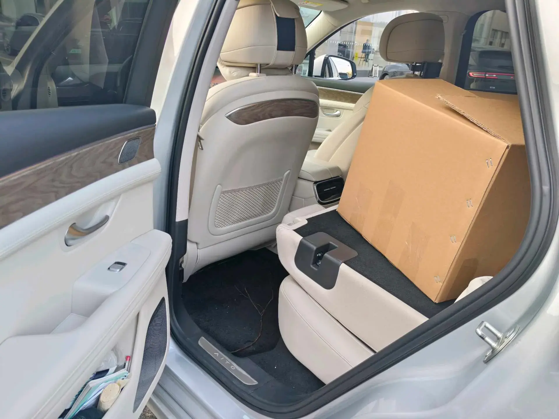 2022 AITO AITO thumbnail 4