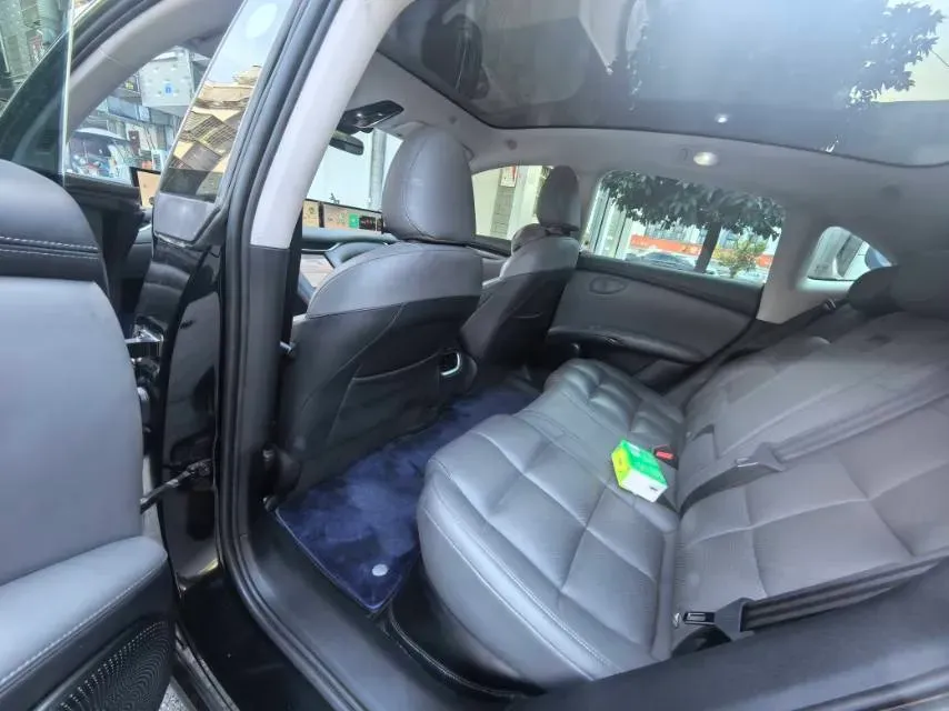 2023 IM LS6 BEV 71KWH,autocango,china used car exporter,china ev exporter,chinese used car exporter,chinese used ev exporter