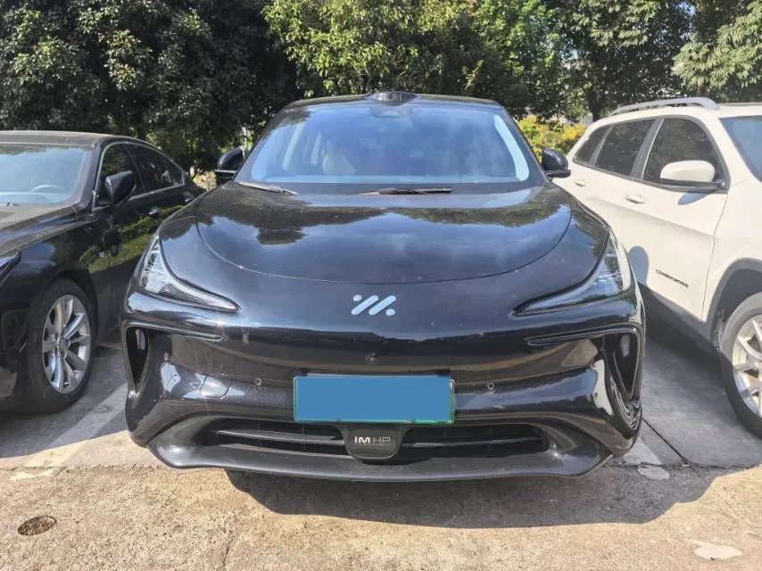2023 IM LS6 BEV 71KWH,autocango,china used car exporter,china ev exporter,chinese used car exporter,chinese used ev exporter