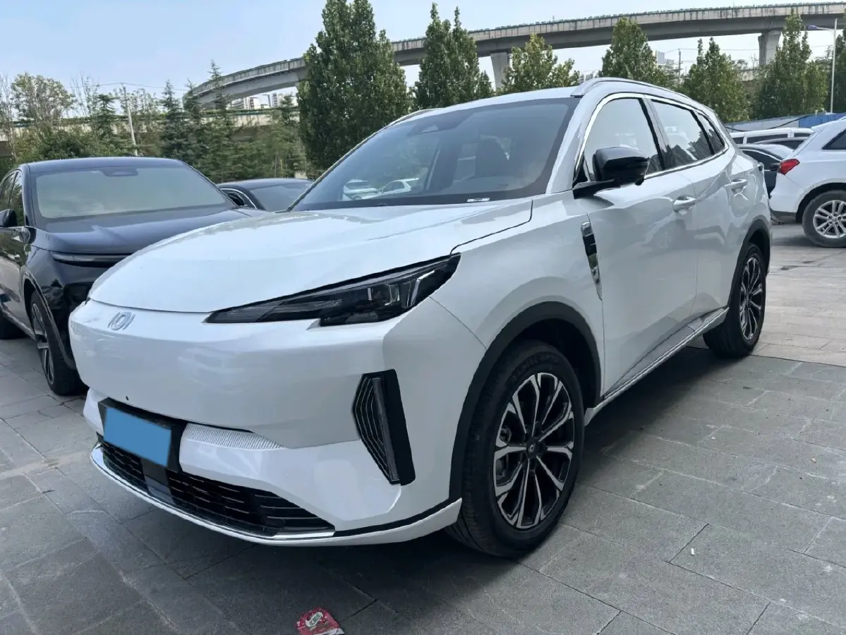 2025 ChangAn QiYuan Q05 Classic 1.5L 98HP L4 E-CVT PHEV 18.4KWH