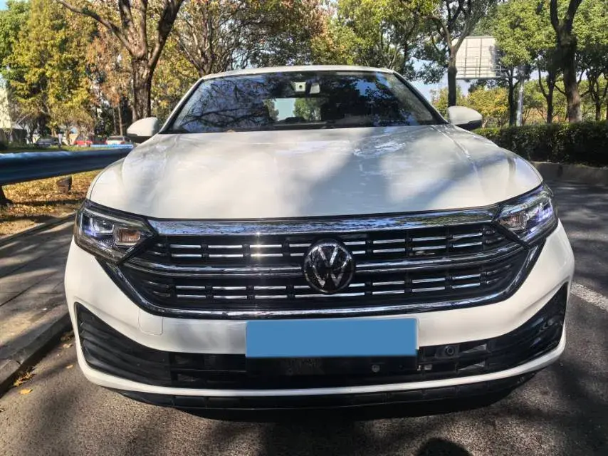 2023 VOLKSWAGEN SAGITAR thumbnail 2