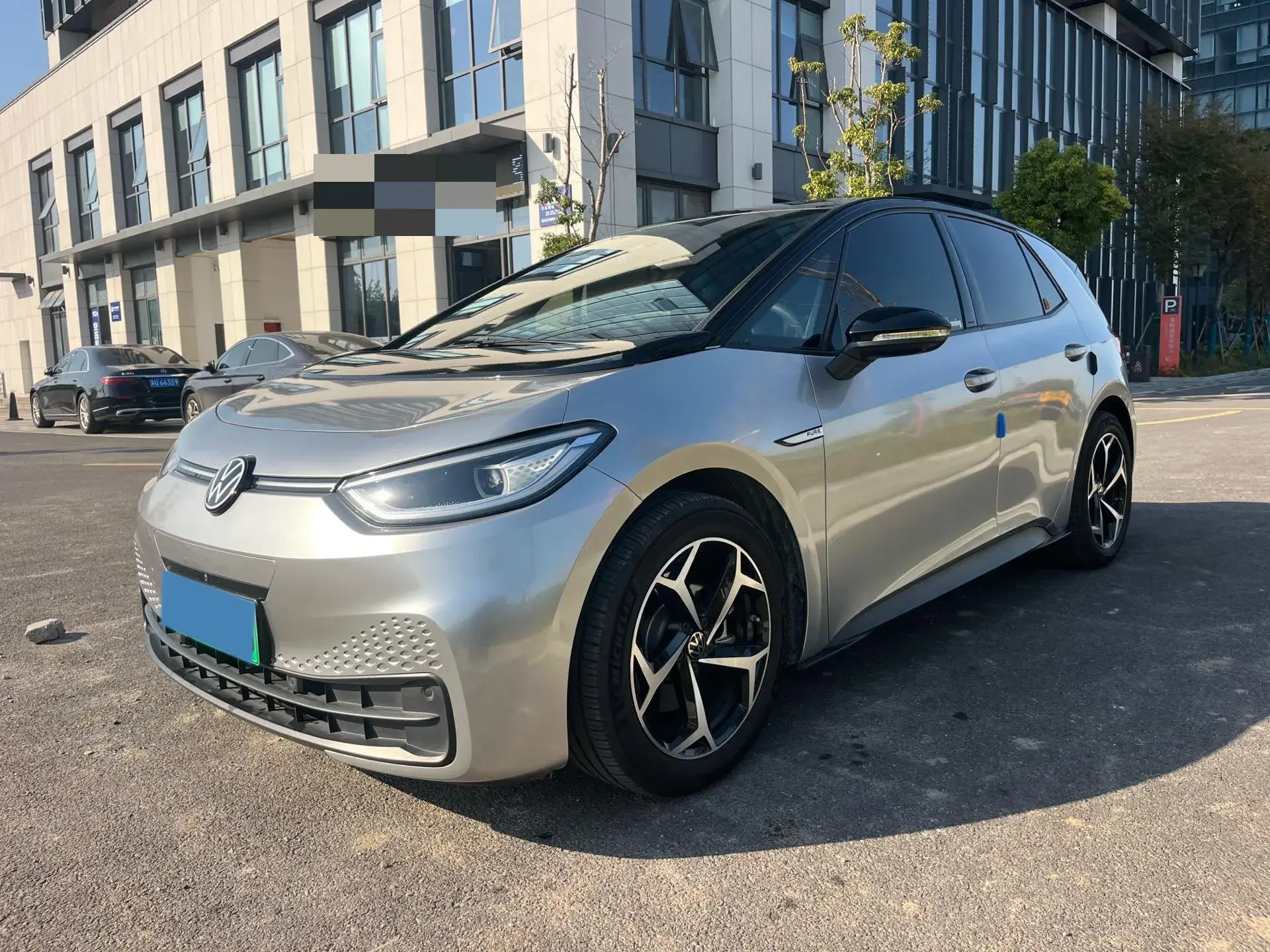 2023 VOLKSWAGEN ID.3 view 1