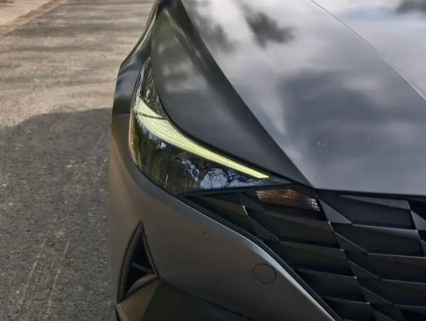 2022 HYUNDAI ELANTRA thumbnail 4