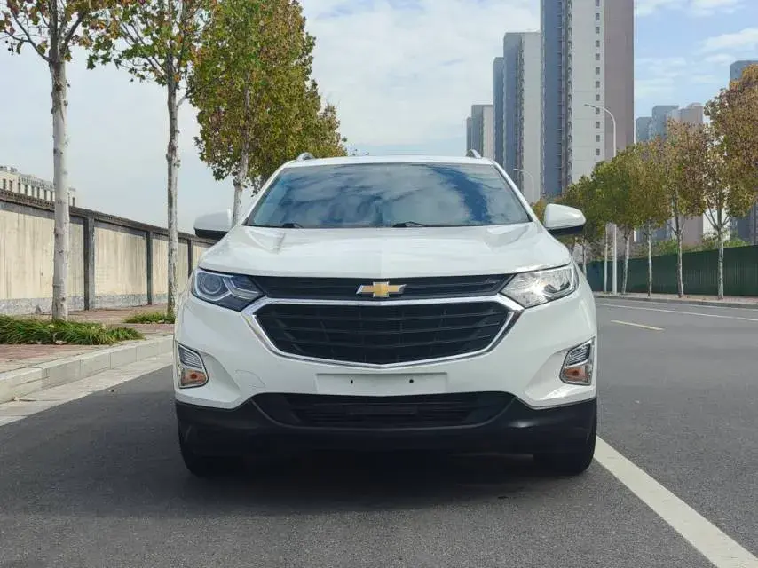 2019 CHEVROLET EQUINOX thumbnail 2