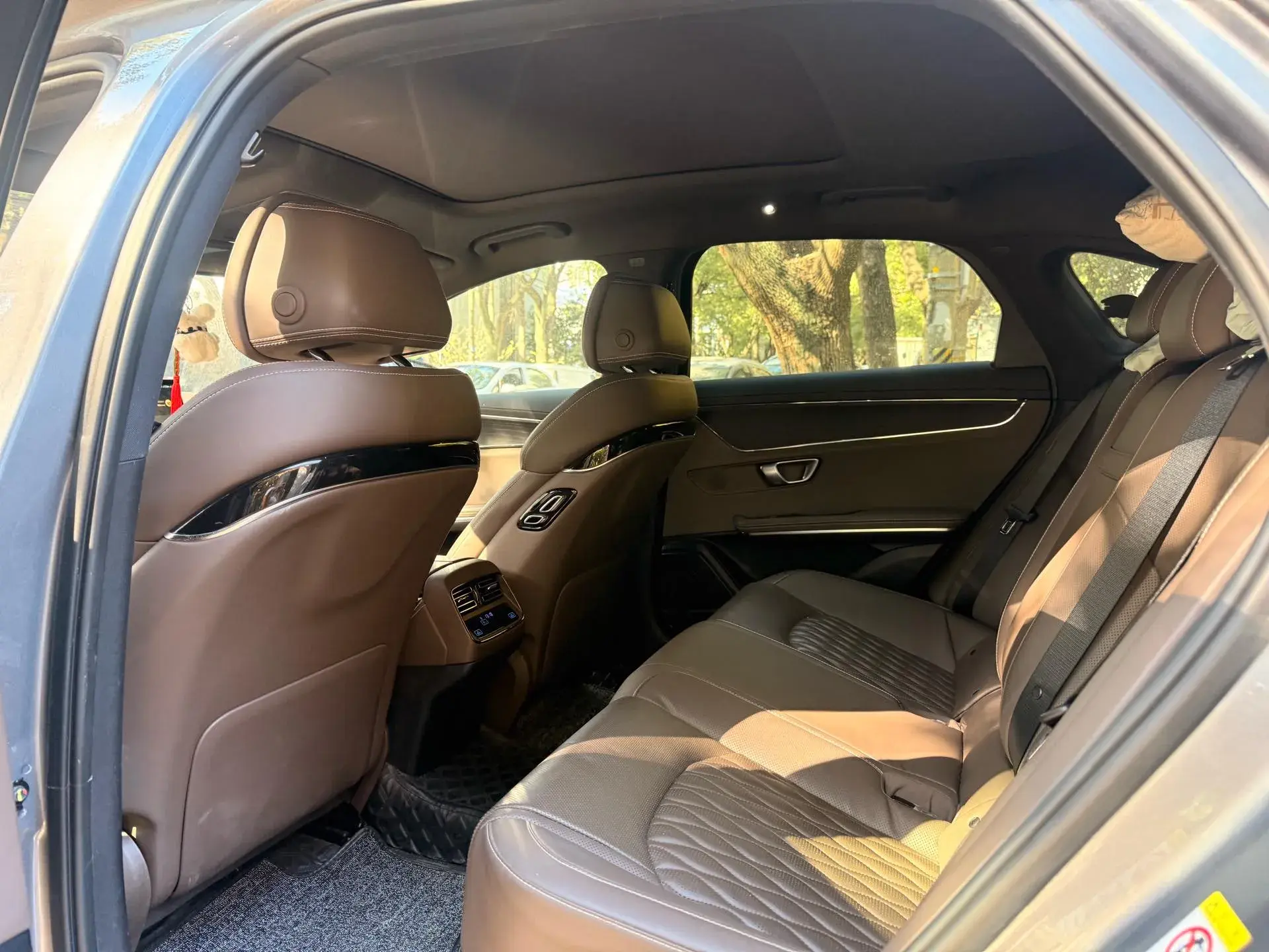 2020 BYD HAN thumbnail 4