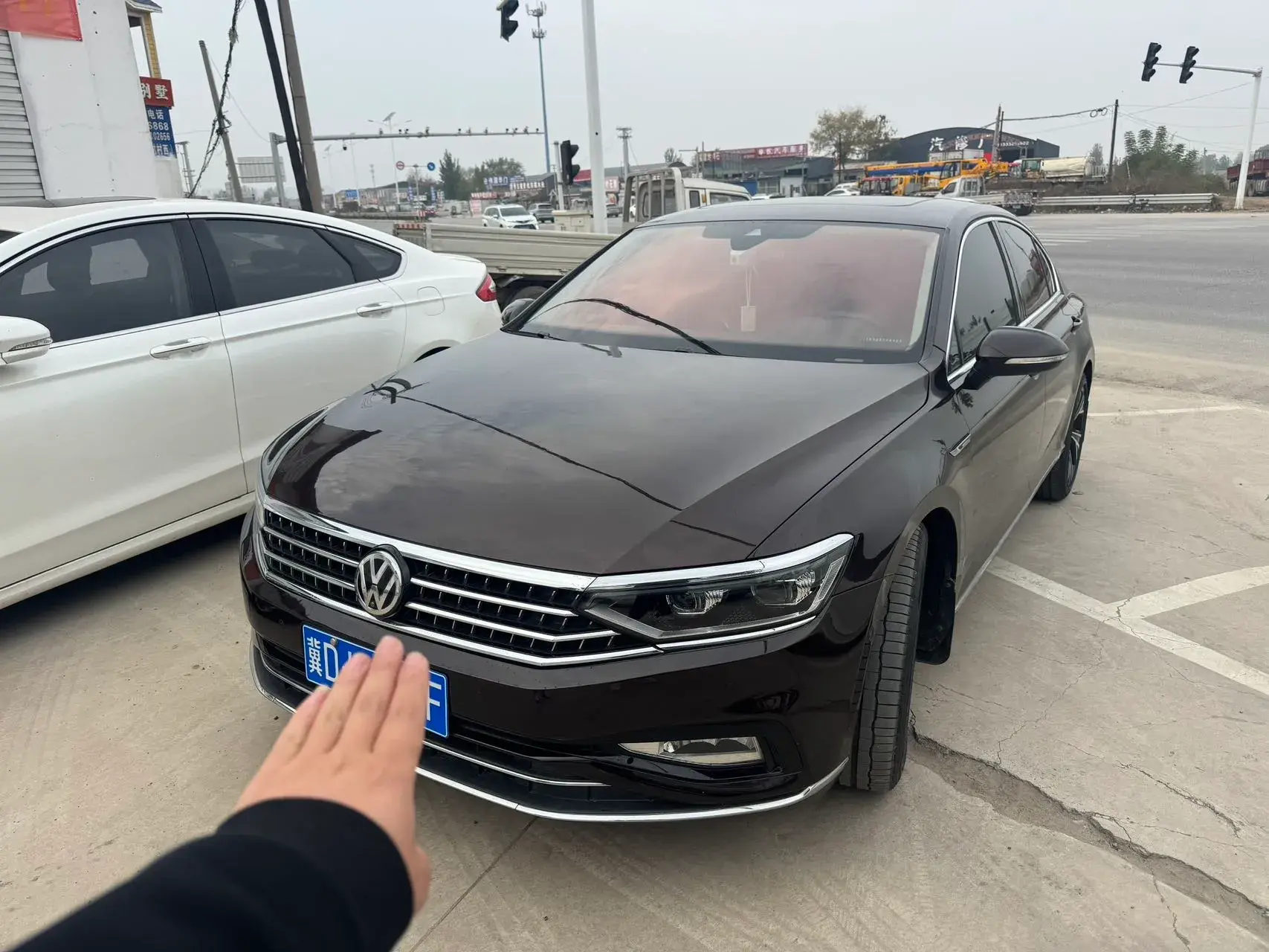 2020 VOLKSWAGEN MAGOTAN view 1