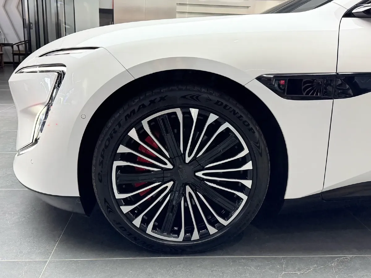 2025 Avatr 12 1.5T 156HP L4 REEV 39.05KWH,autocango,china used car exporter,china ev exporter,chinese used car exporter,chinese used ev exporter