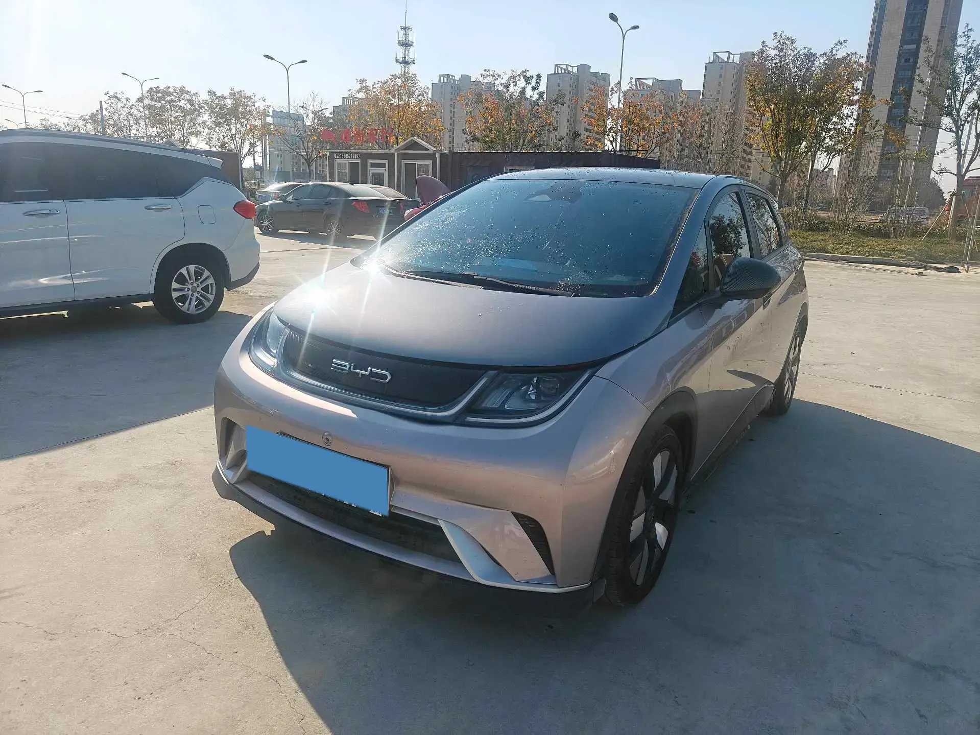 2021 BYD DOLPHIN view 1