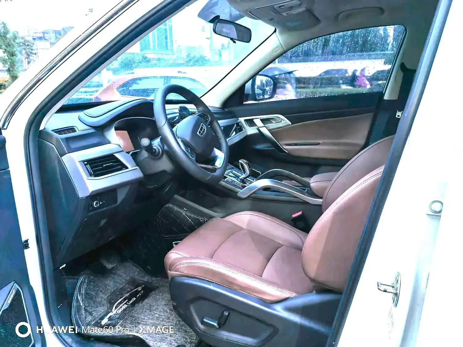 2021 GEELY AZKARRA thumbnail 3