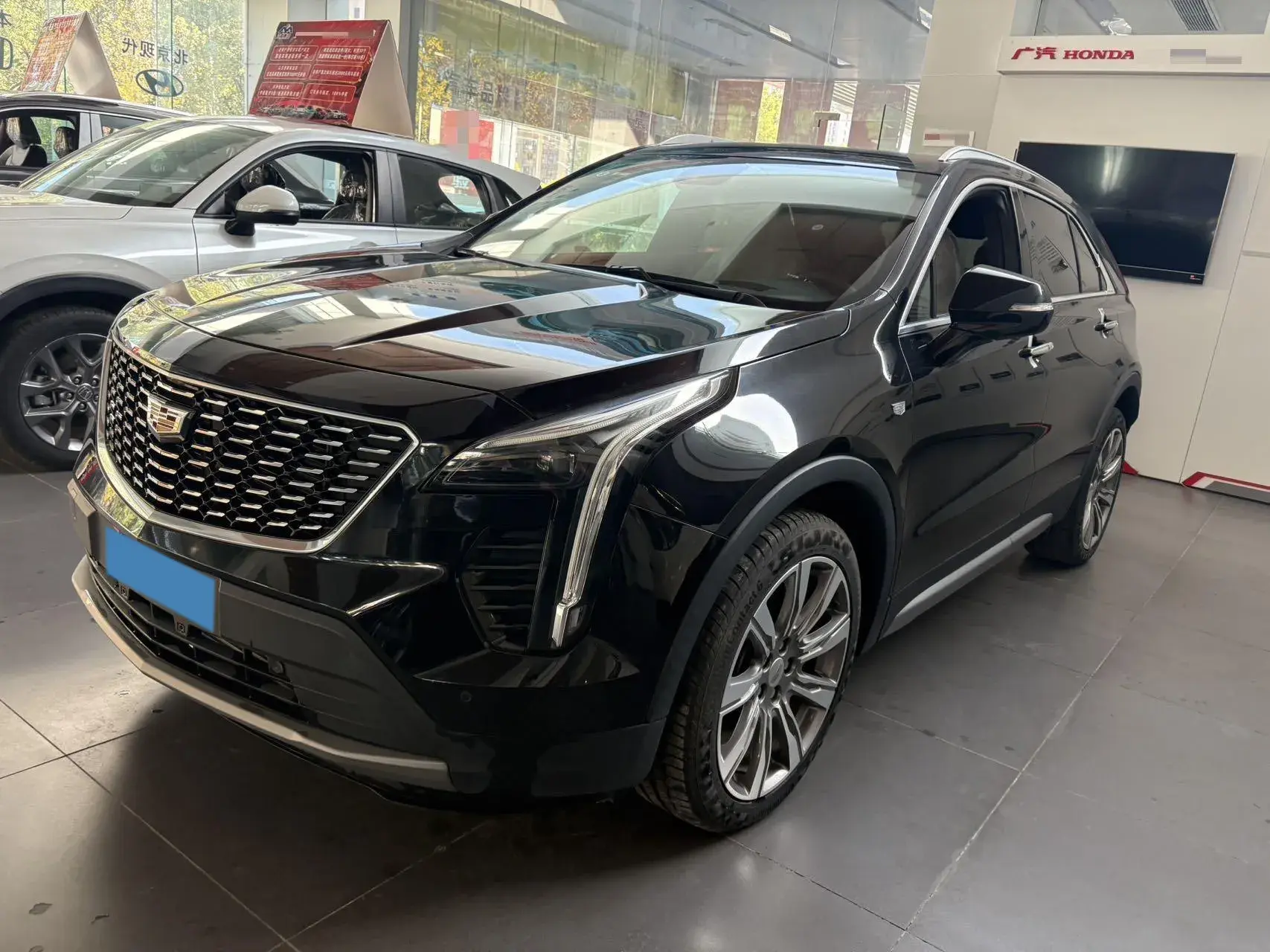 2020 CADILLAC XT4 view 1