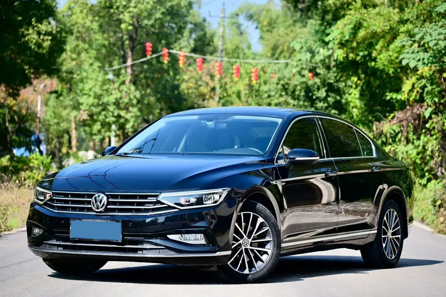 2020 VOLKSWAGEN MAGOTAN view 1