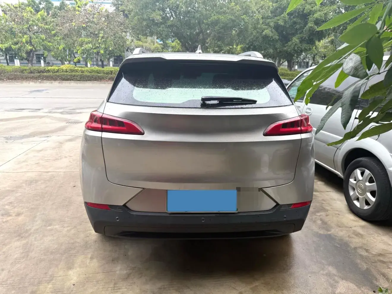 2023 AION V thumbnail 3