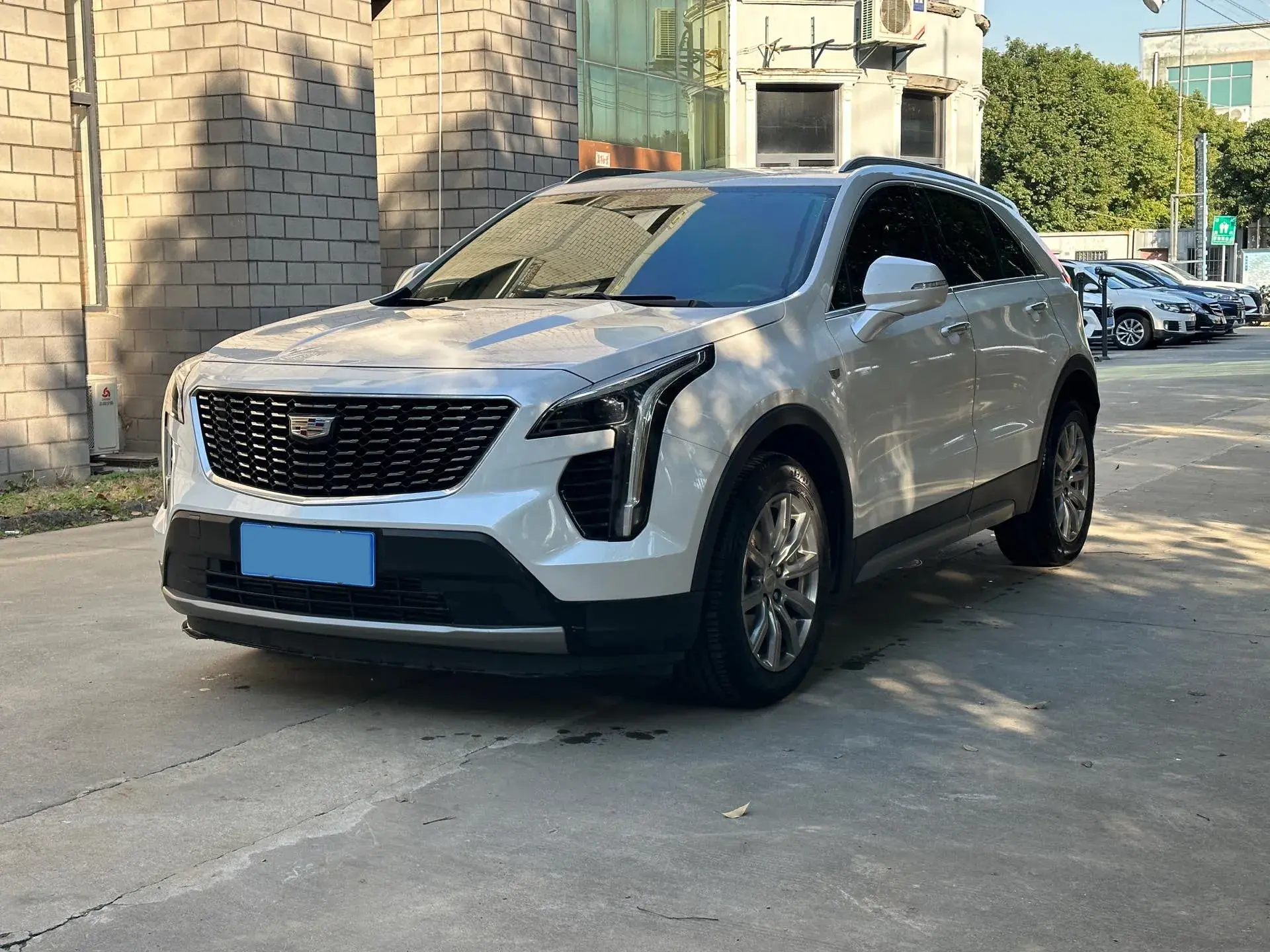 2021 CADILLAC XT4 view 1