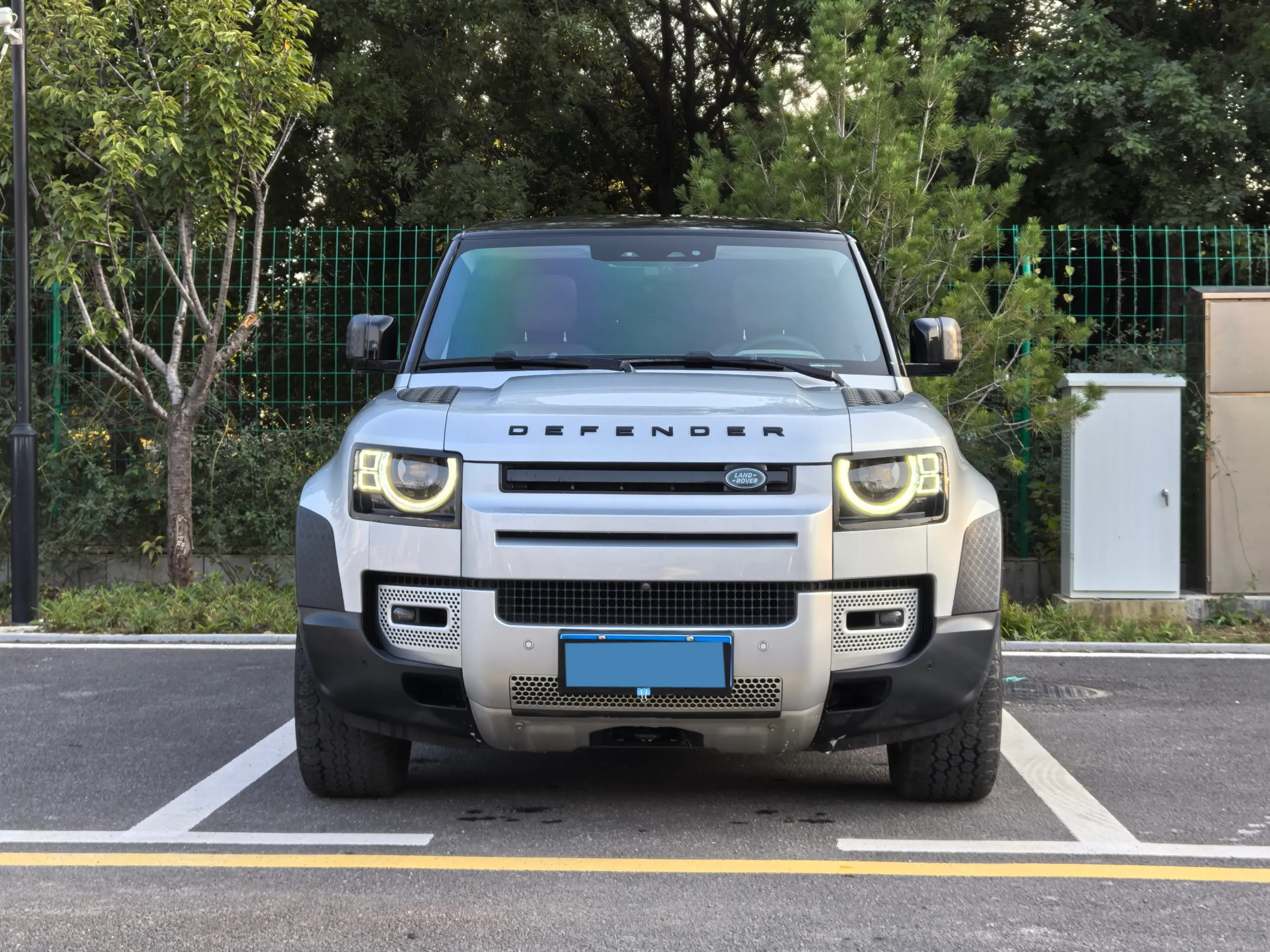 2021 LAND ROVER thumbnail 2