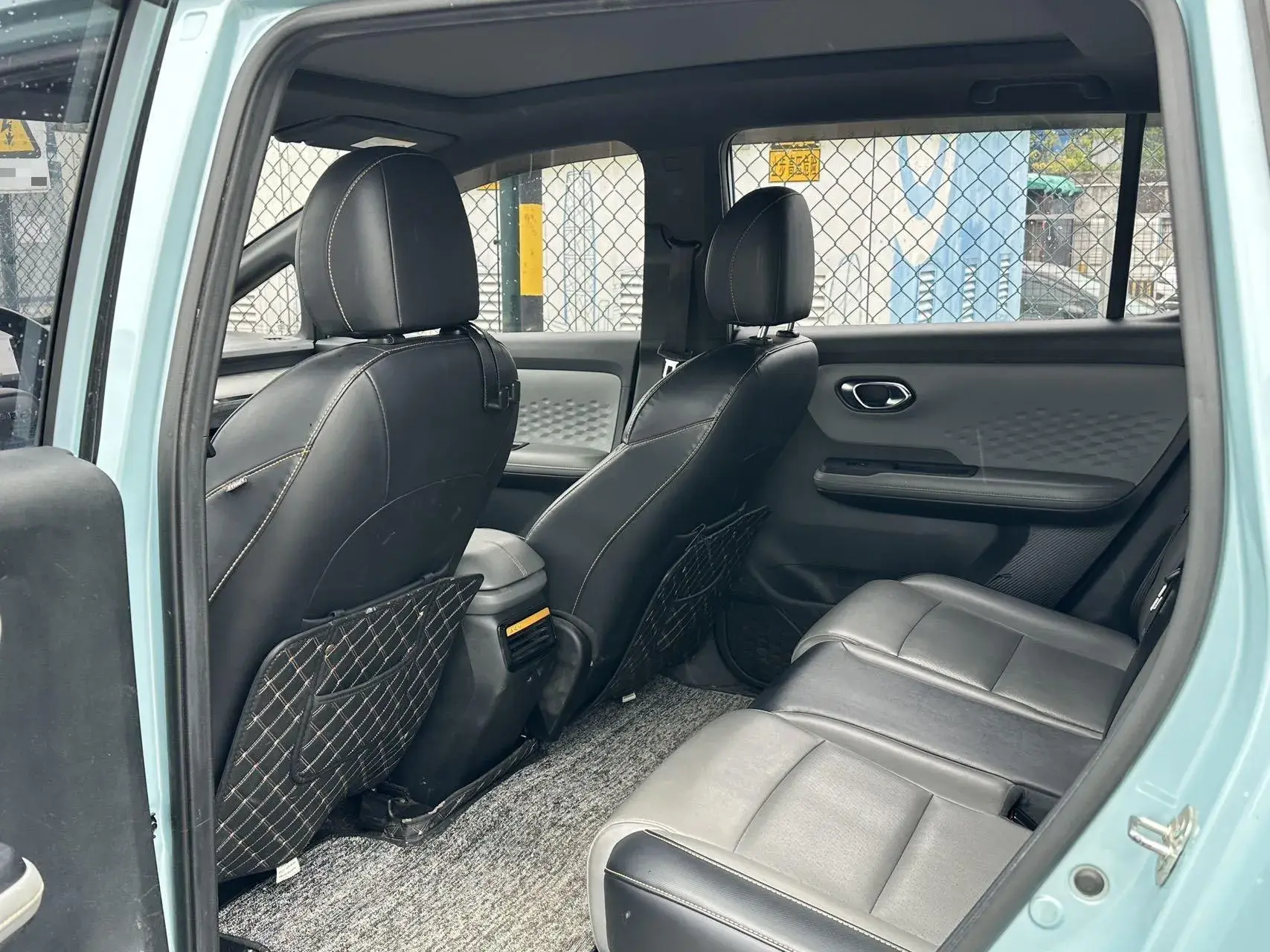 2021 AION Y thumbnail 3