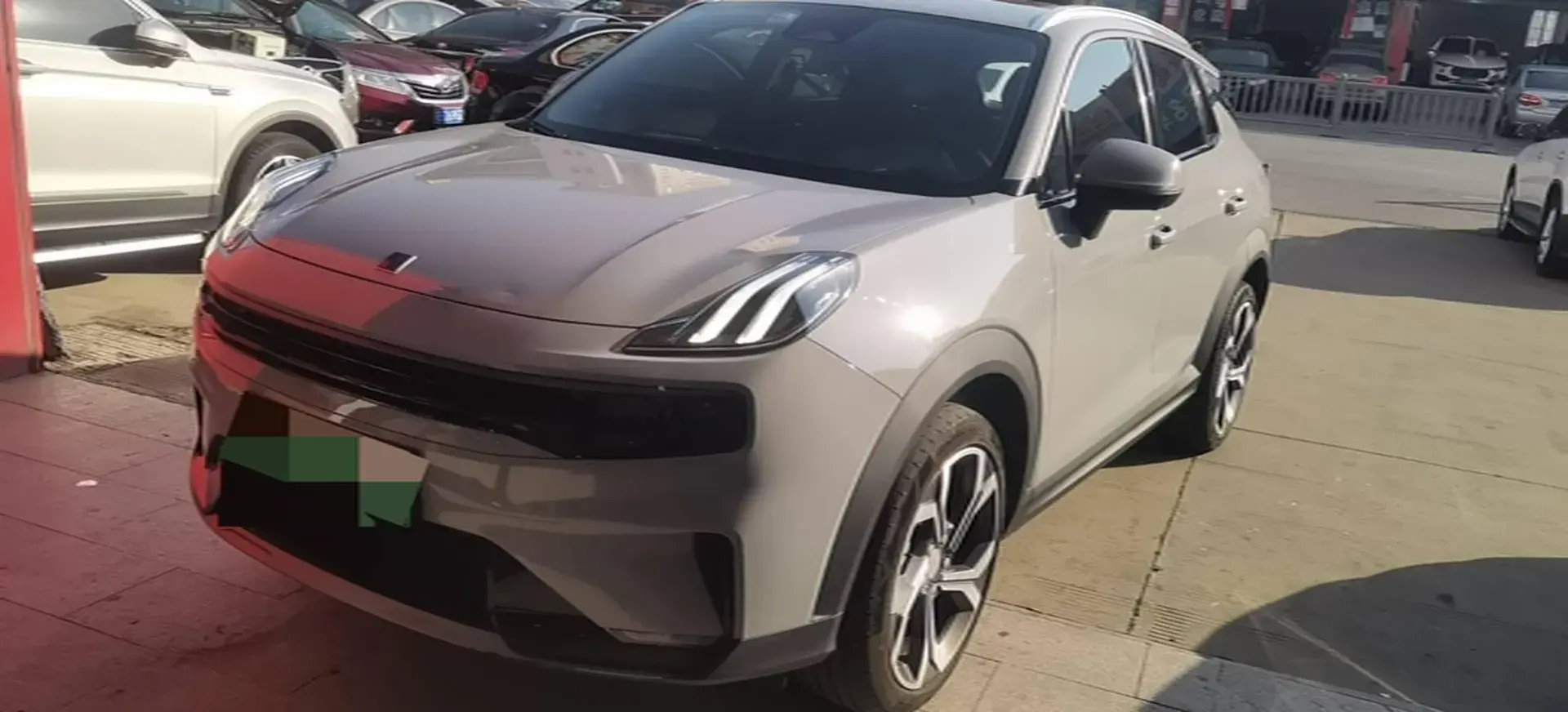 2022 LYNK&CO 06 view 1