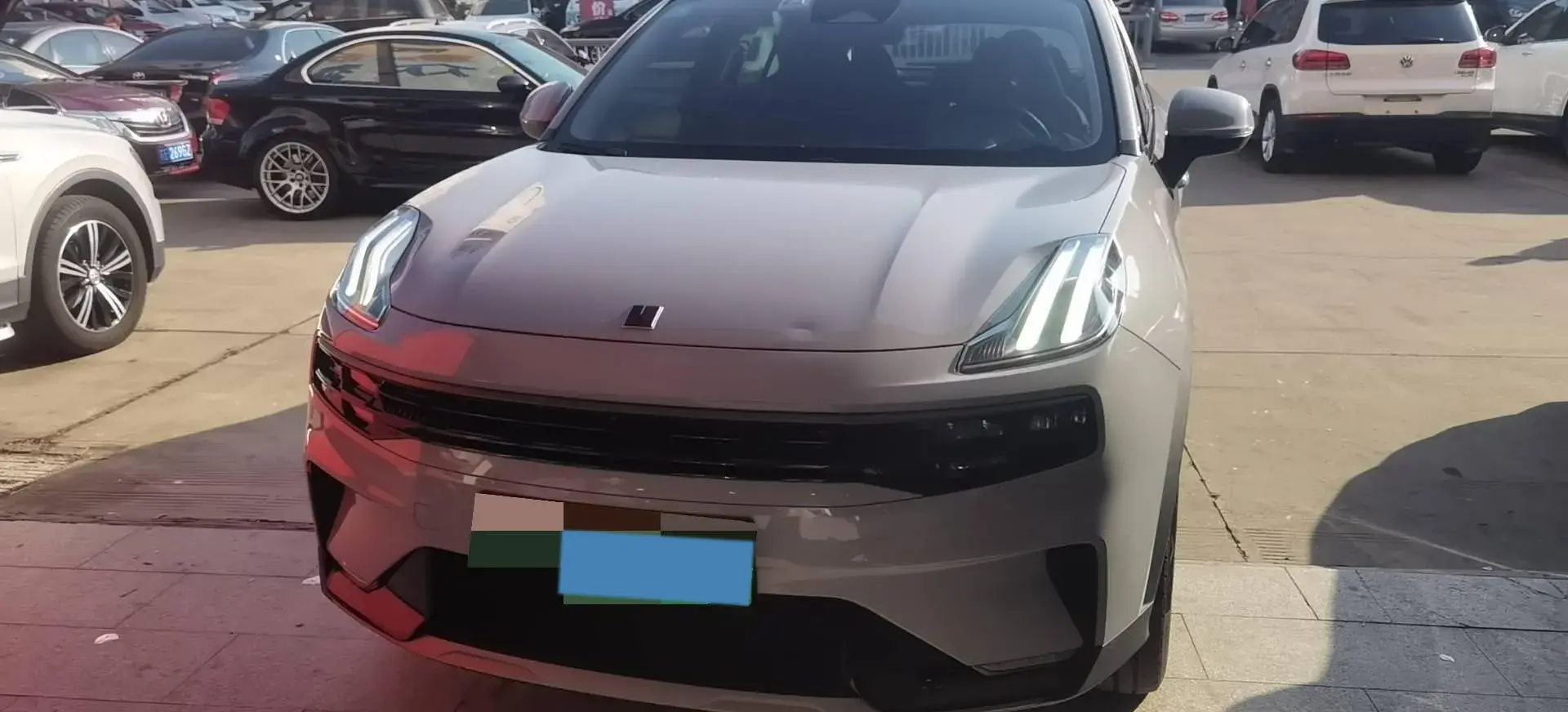 2022 LYNK&CO 06 thumbnail 2