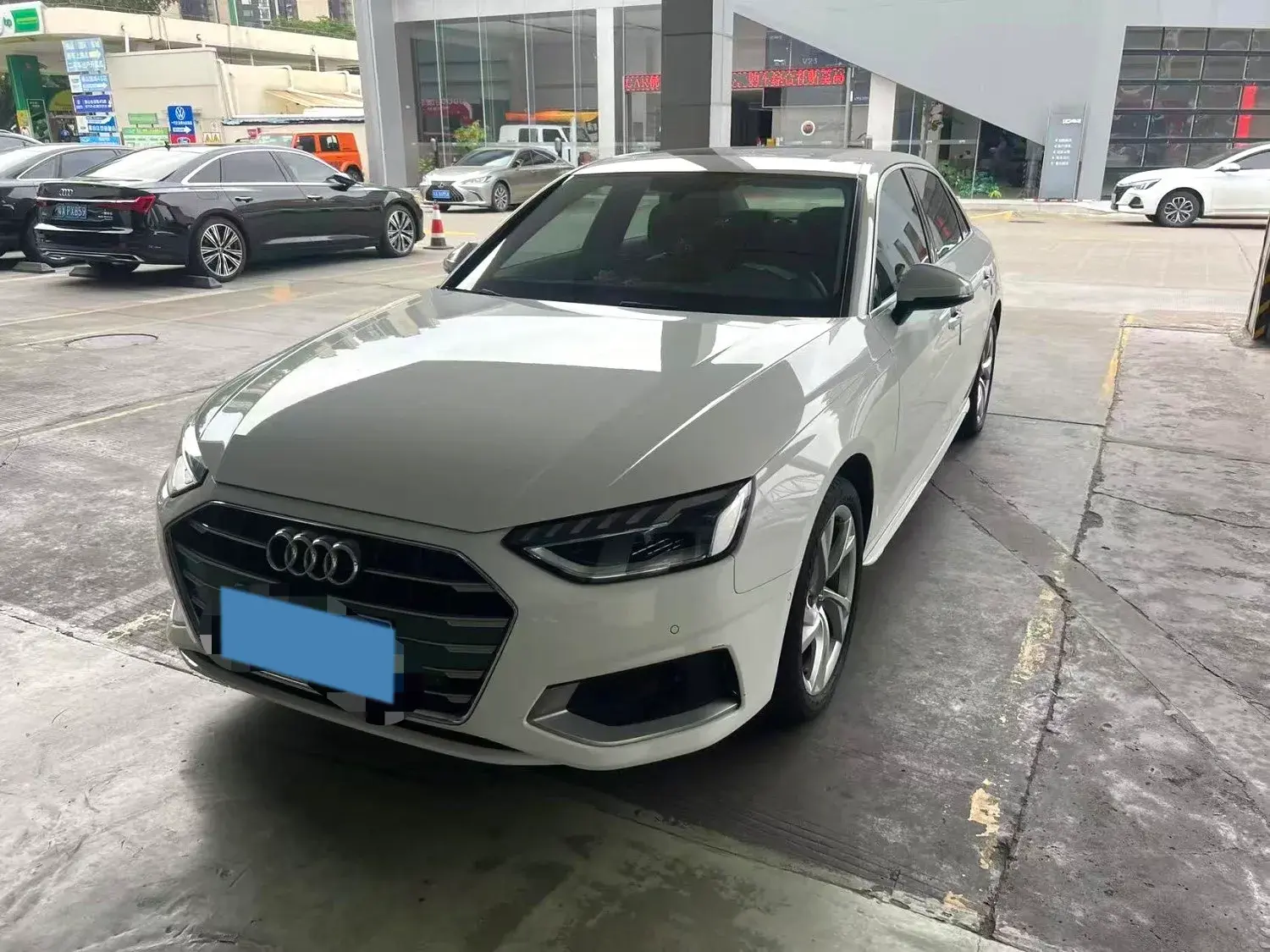 2020 AUDI A4L view 1