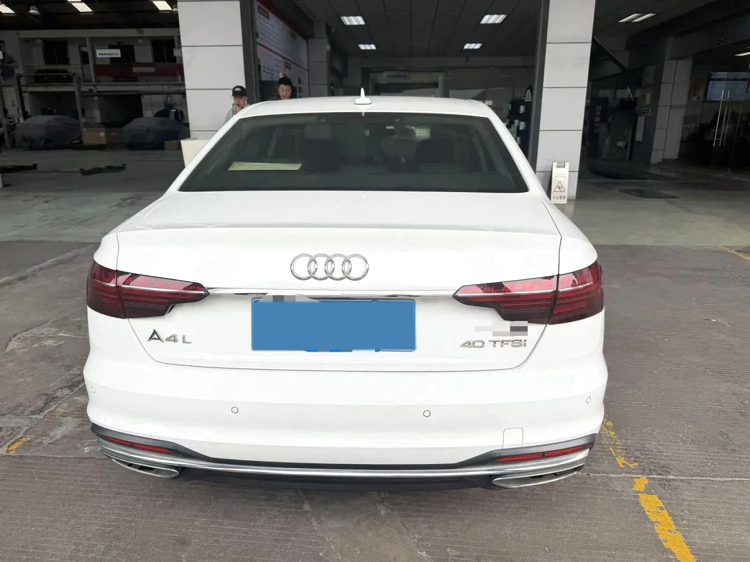 2020 AUDI A4L thumbnail 4