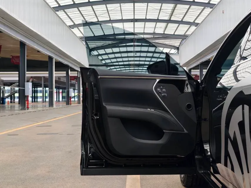 2023 Avatr 11 BEV 90KWH,autocango,china used car exporter,china ev exporter,chinese used car exporter,chinese used ev exporter