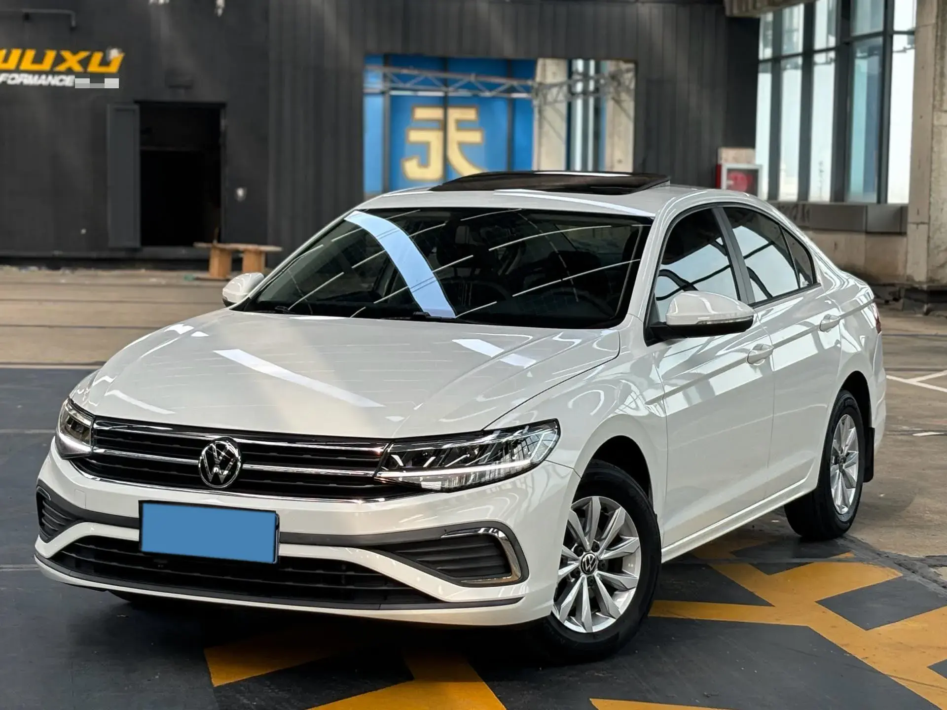 2023 VOLKSWAGEN BORA view 1