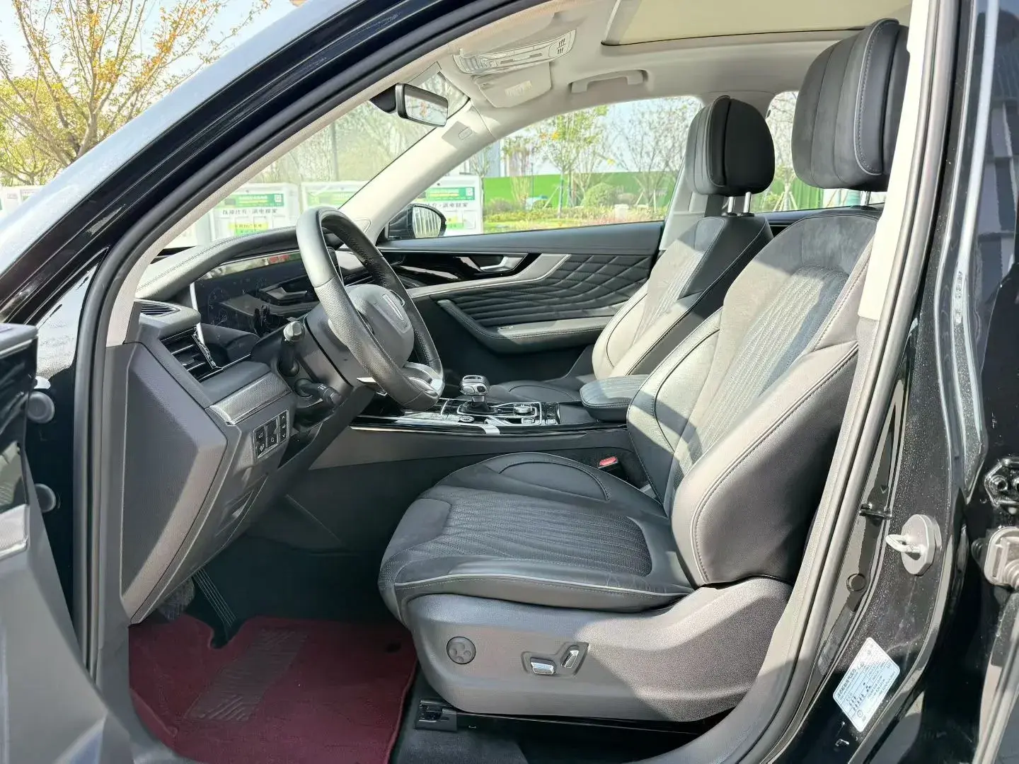 2022 HONGQI HS5 thumbnail 4