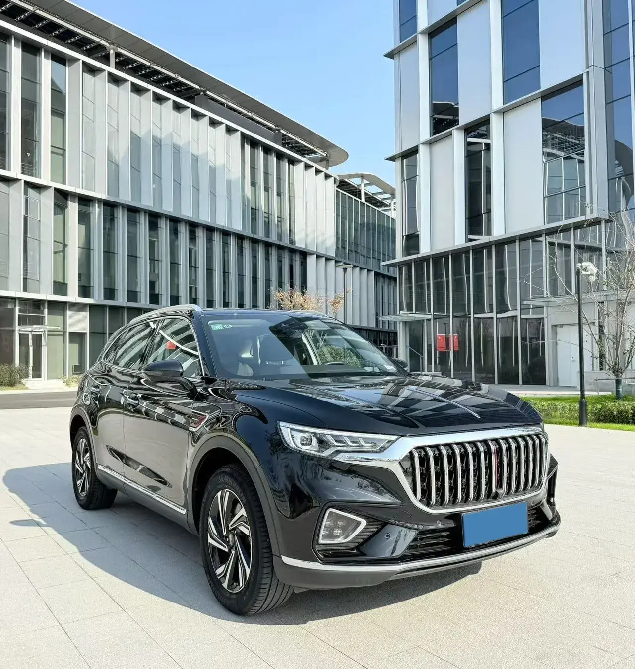 2022 HONGQI HS5 thumbnail 3