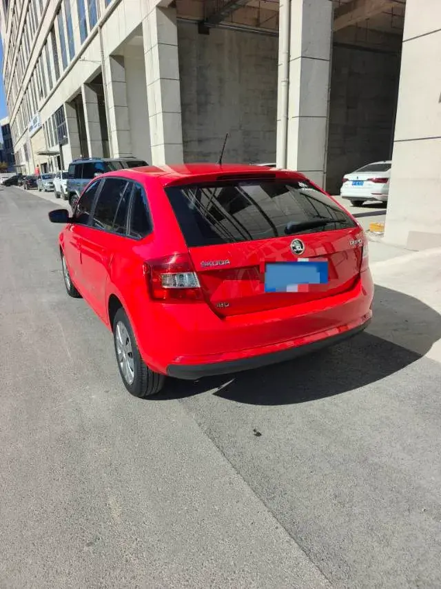 2018 SKODA RAPID thumbnail 2