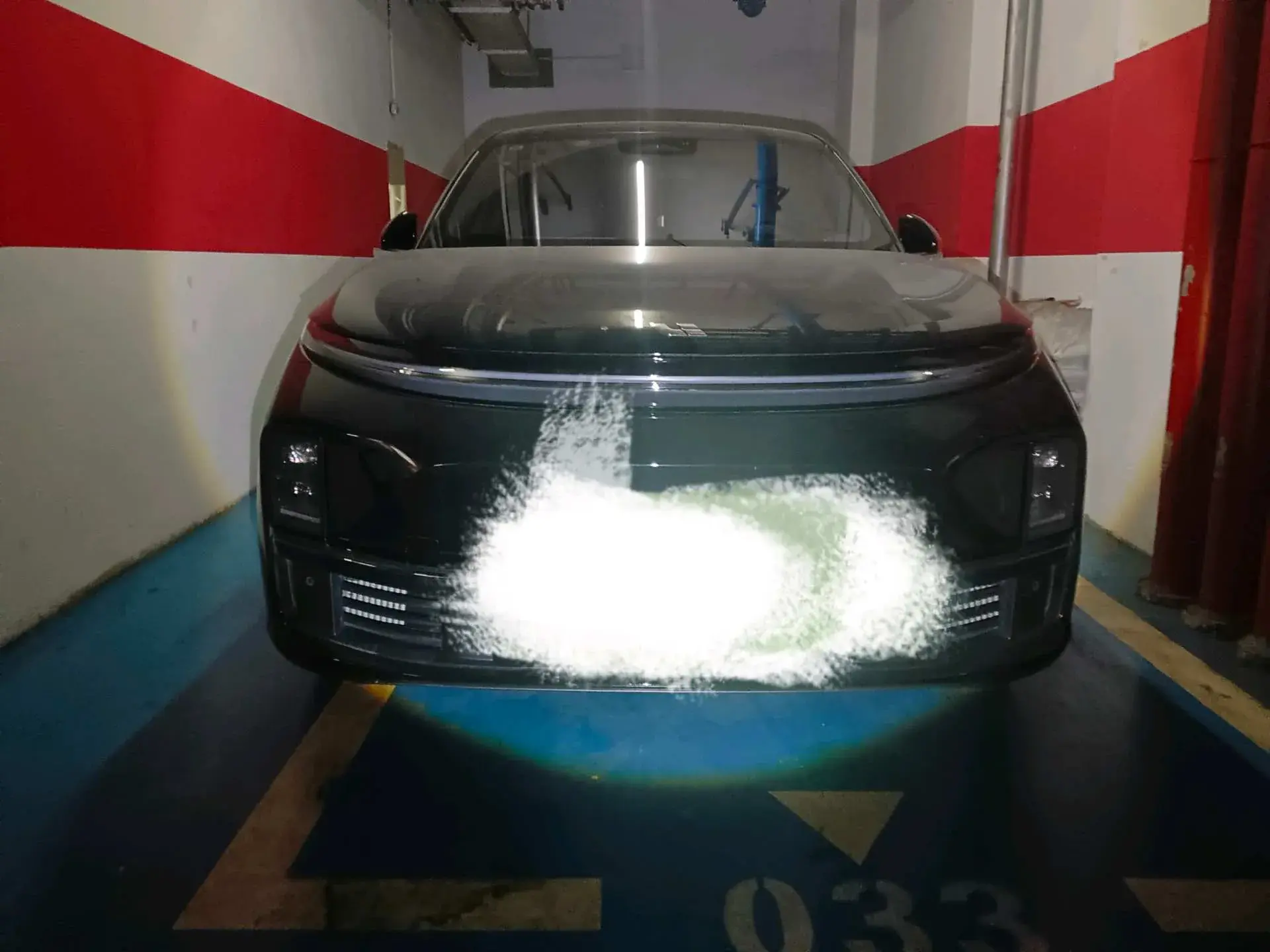 2023 LI L7 thumbnail 2