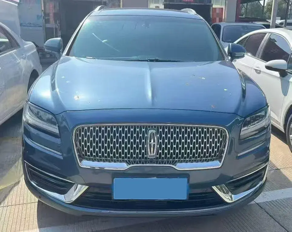 2019 LINCOLN NAUTILUS thumbnail 2