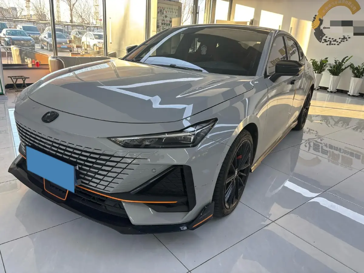 2023 ChangAn UNI-V 1.5T 188HP L4 7DCT