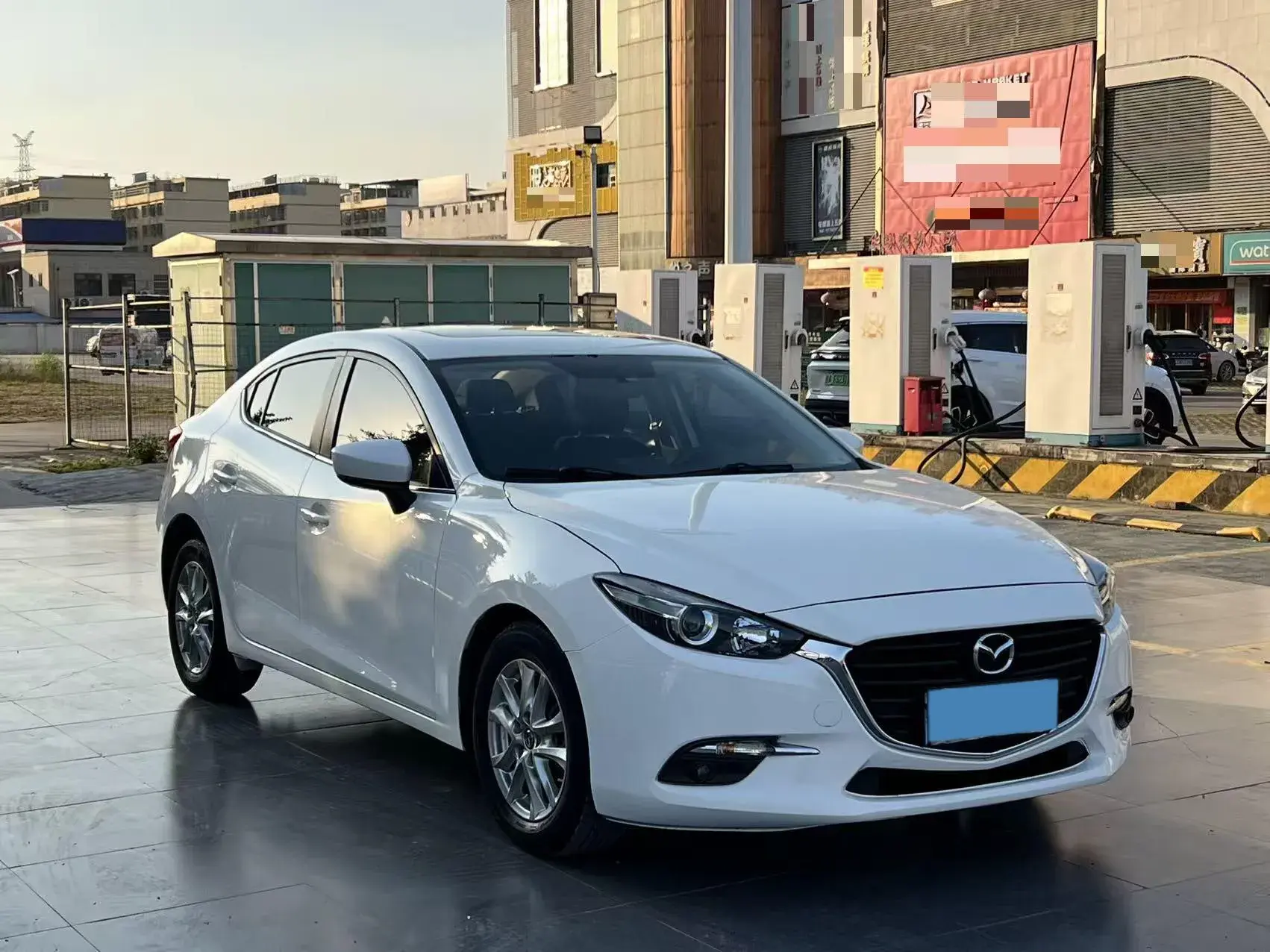2019 MAZDA 3 thumbnail 2