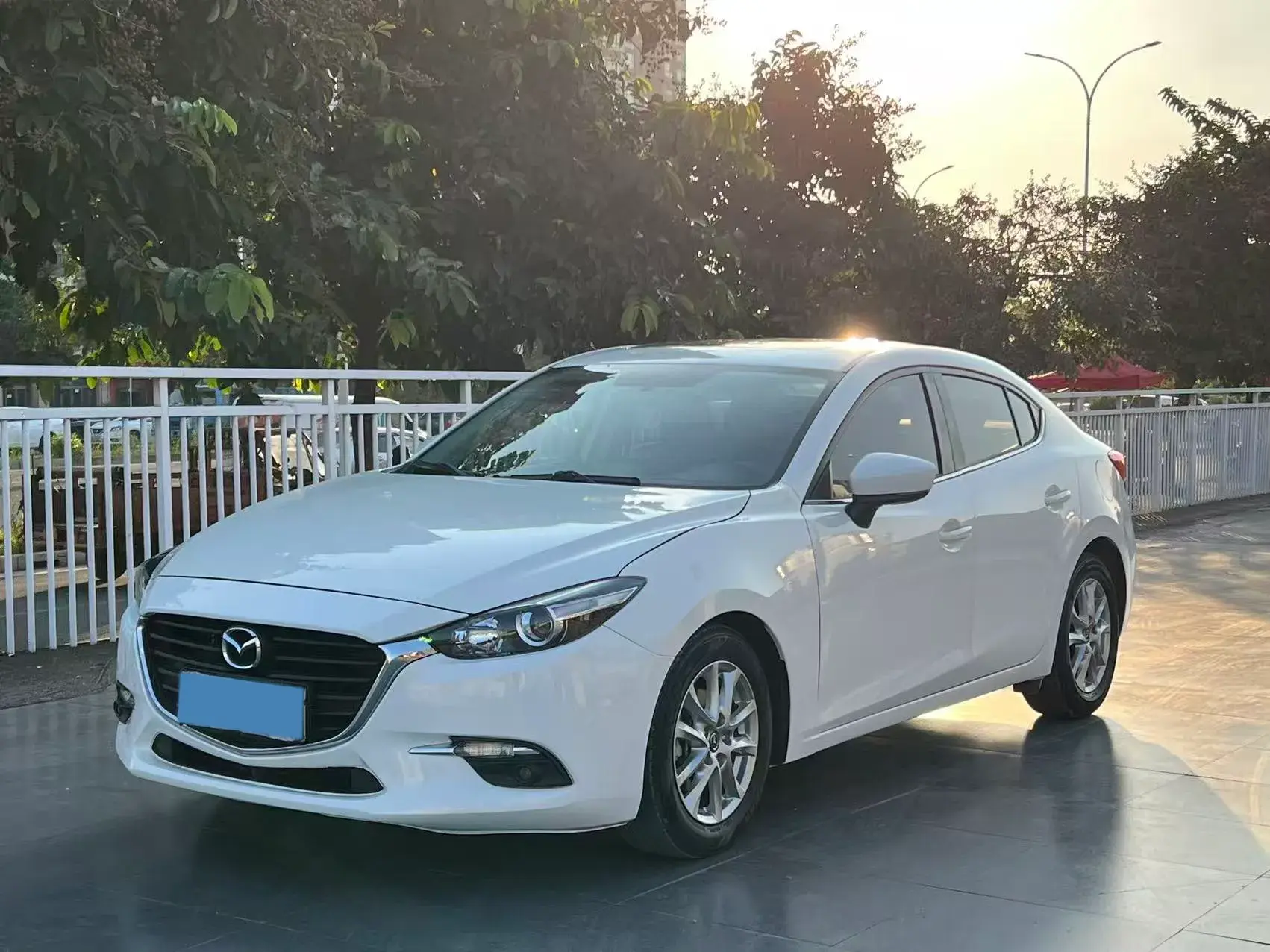 2019 MAZDA 3 view 1