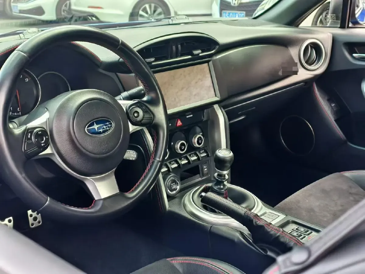 2019 Ford Focus 2.3T 280HP L4 6MT,autocango,china used car exporter,china ev exporter,chinese used car exporter,chinese used ev exporter