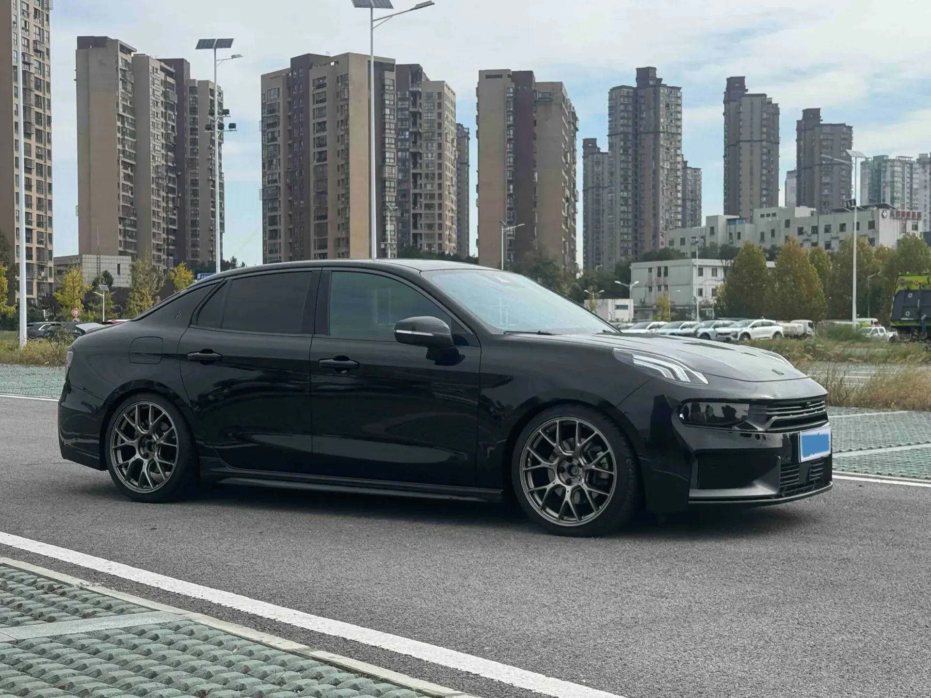 2021 LYNK&CO 03 thumbnail 3