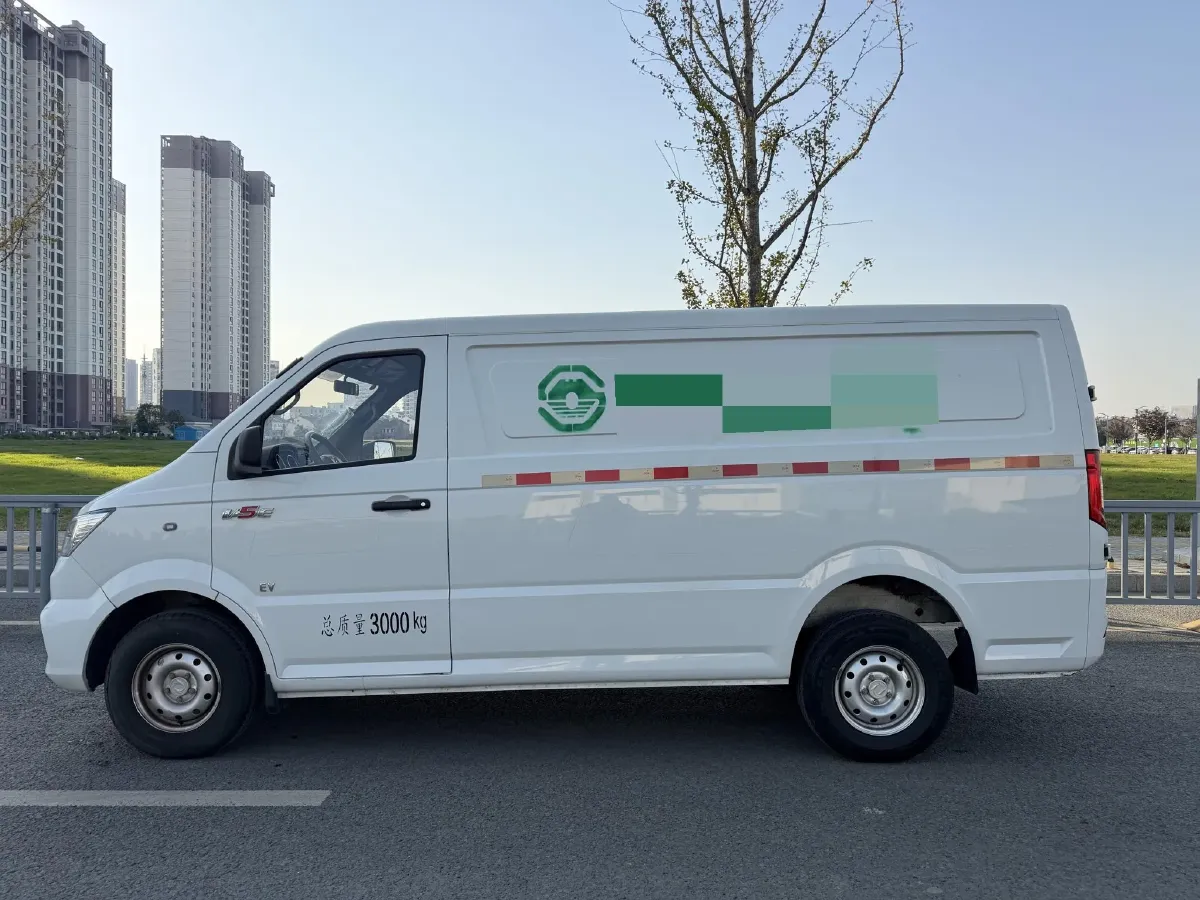2023 DongFeng DFAC YuFeng EM26 BEV 41.47KWH,autocango,china used car exporter,china ev exporter,chinese used car exporter,chinese used ev exporter
