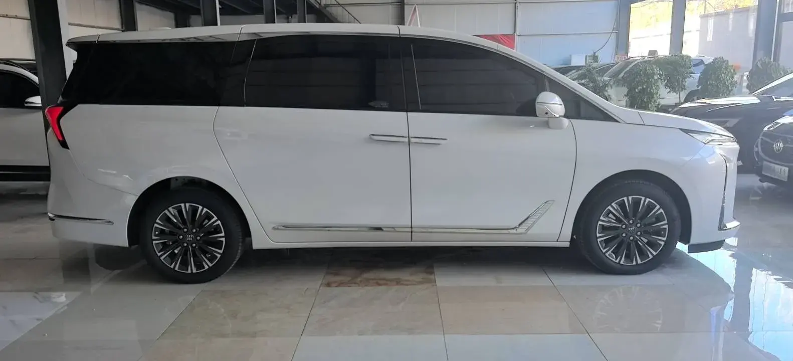 2025 BUICK GL8 thumbnail 4