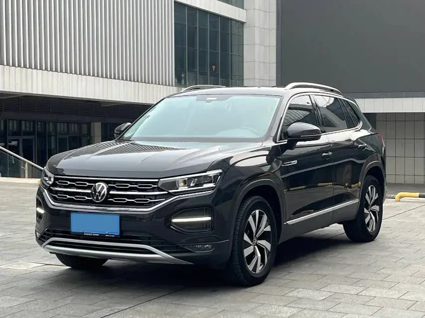 2022 VOLKSWAGEN TAYRON view 1