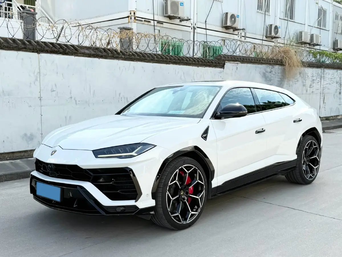 2018 Lamborghini Urus 4.0T 650HP V8 8AT