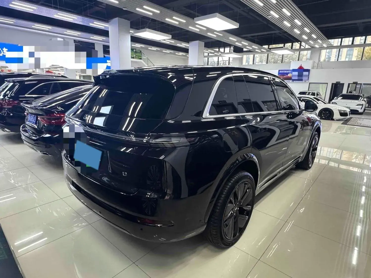 2024 LI L7 thumbnail 4