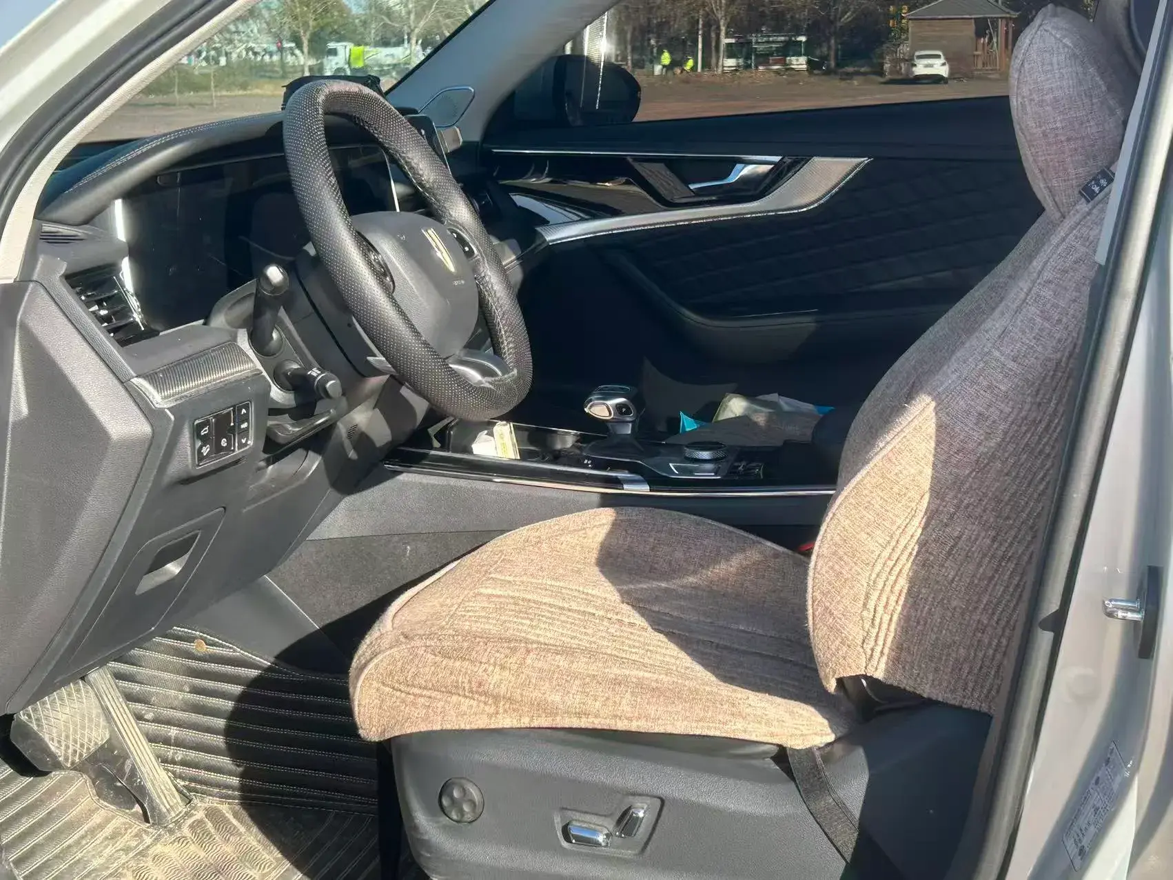 2019 HONGQI HS5 thumbnail 4