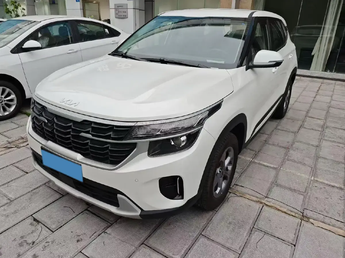 2023 Kia Seltos 1.5L 115HP L4 CVT