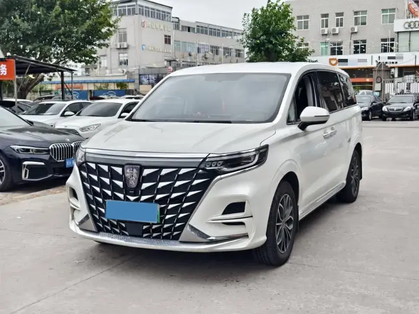 2022 ROEWE IMAX8 view 1
